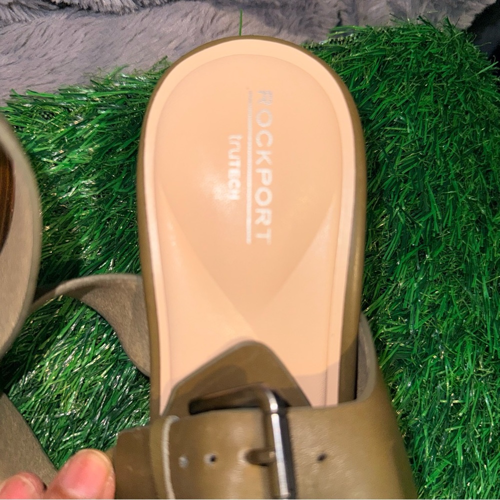 Rockport Hennly Olive Leather Block Heel Sandals Size 9 - Picture 10 of 10